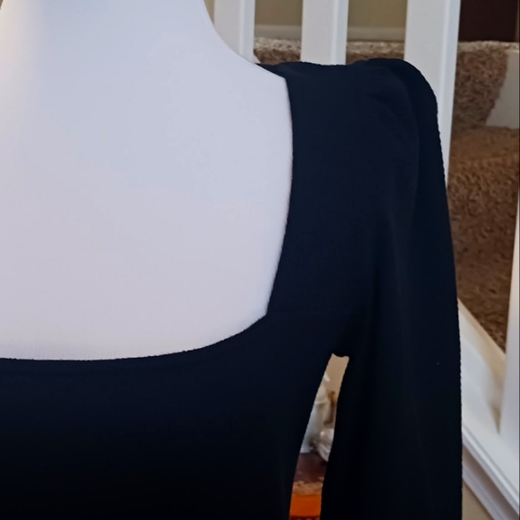 89th & Madison Square Neck Sweater S Black NWOT - Picture 2 of 8